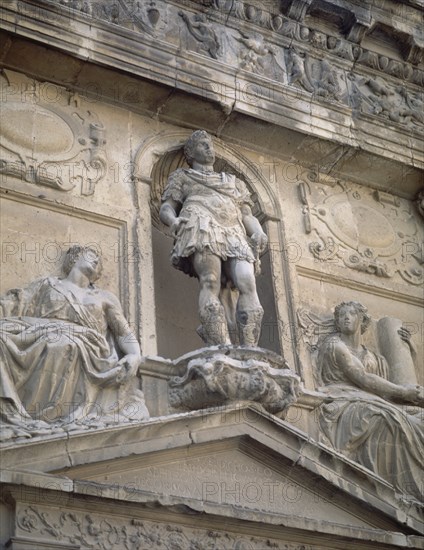 AYUNTAMIENTO ANTIGUO-ESCULTURA DE JULIO CESAR
JEREZ DE LA FRONTERA, EXTERIOR
CADIZ