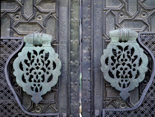 EXTERIOR-PUERTA PERDON-DET-ALDABONES-PALMETA ALMOHADE
SEVILLA, CATEDRAL
SEVILLA