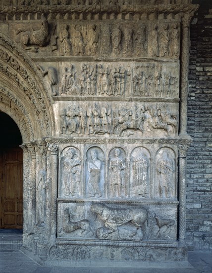 PORTADA-DET DERECHA-EPISODIOS DE MOISES-MUSICOS
RIPOLL, MONASTERIO DE SANTA MARIA
GERONA