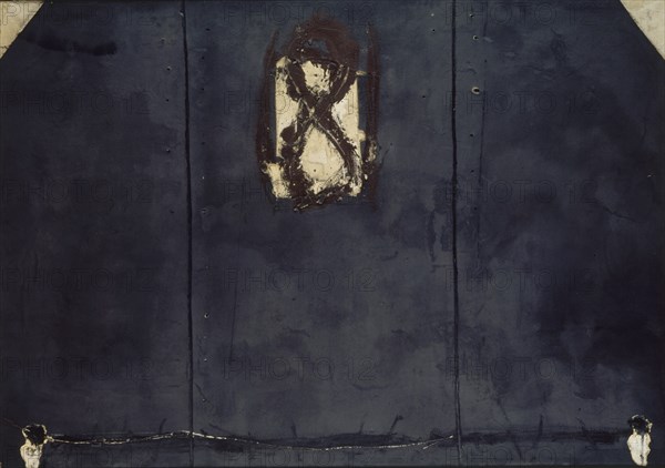 Tàpies, Forme d'un 8 sur fond gris-noir