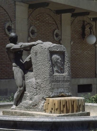 MONUMENTO A JUSTINO FLORES
JAEN, EXTERIOR
JAEN