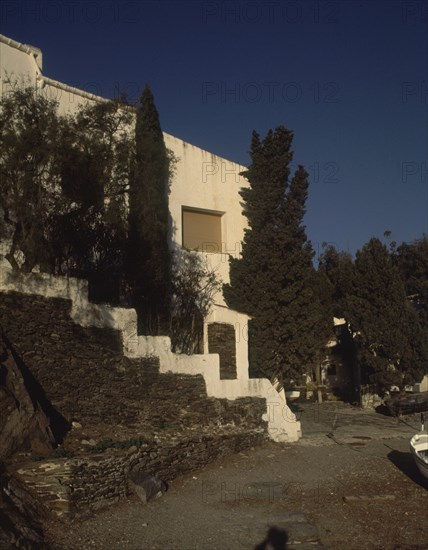 CASA DALI-DETALLE DE LA CASA
PORT LLIGAT, EXTERIOR
GERONA