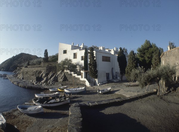 CASA DALI Y EMBARCADERO
PORT LLIGAT, EXTERIOR
GERONA