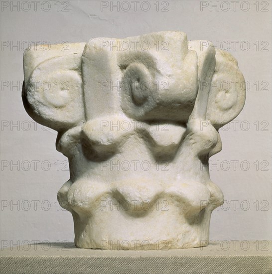 CAPITEL HISPANO MUSULMAN
GRANADA, MUSEO ARQUEOLOGICO/C CASTRIL
GRANADA