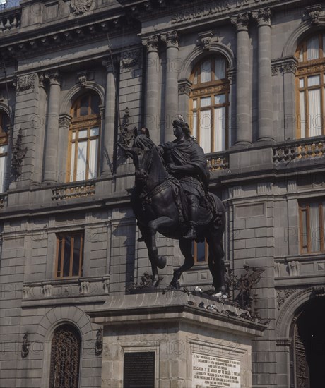 TOLSA MANUEL 1757/1816
ESCULTURA DE CARLOS IV BORBON REY DE ESPAÑA E INDIAS
MEXICO DF, EXTERIOR
MEXICO