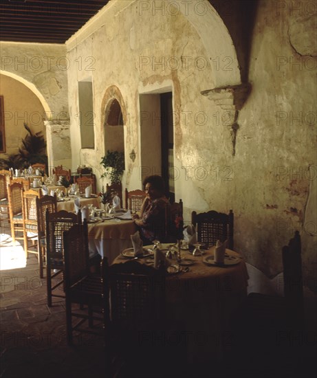 COMEDOR
OAXACA, HOTEL PRESIDENTE
MEXICO