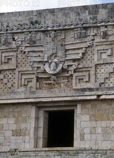 Façade du Palais du Gouverneur (détail)