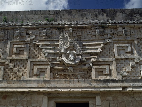 Façade du Palais du Gouverneur (détail)