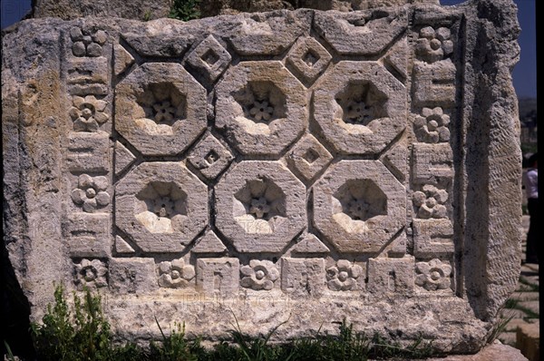 RUINAS ROMANAS S II D JC-DET LOSA CON DECORACION EN RELIEVE
GERASA, EXTERIOR
JORDANIA