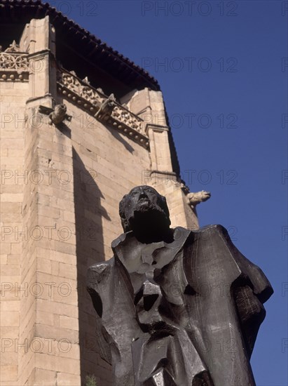 SERRANO PABLO 1910/85
DETALLE DE ESCULTURA DE MIGUEL DE UNAMUNO -
SALAMANCA, EXTERIOR
SALAMANCA