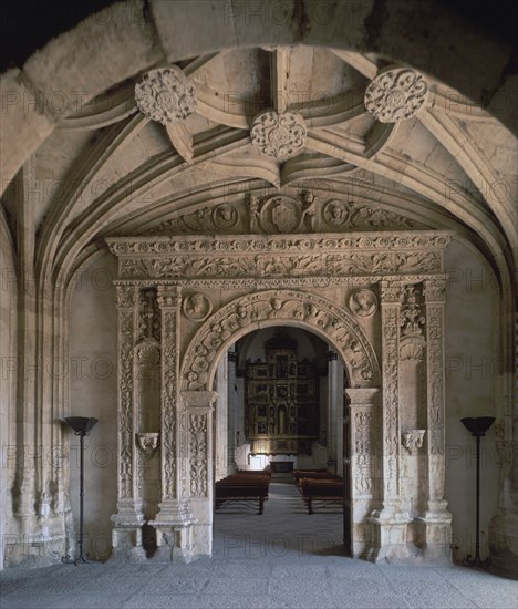 PUERTA DE ACCESO A LA CAPILLA-RENACENTISTA-GRUTESCOS-
SALAMANCA, COLEGIO IRLANDESES-FONSECA
SALAMANCA