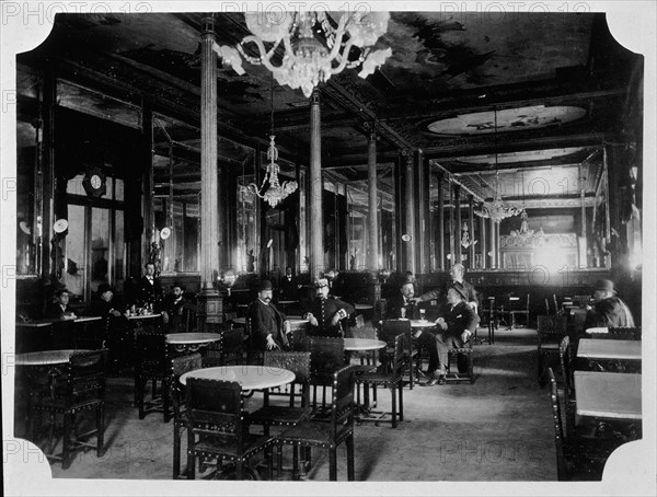 CANTOS
CASINO DE ALICANTE - 1900
This image is not downloadable. Contact us for the high res.