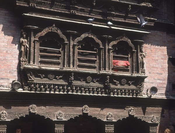 BALCON QUE DA AL PATIO DE LA KUMARI BAHAL-
KATMANDU, TEMPLO KUMARI BAHAL
NEPAL