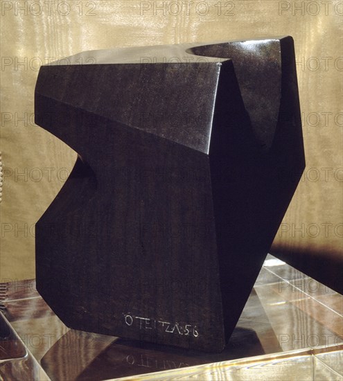 OTEIZA JORGE 1908/2003
FUSION DE DOS CUBOIDES ABIERTOS-1956-57(ESCULTURA)
MADRID, COLECCION DEL MORAL
MADRID