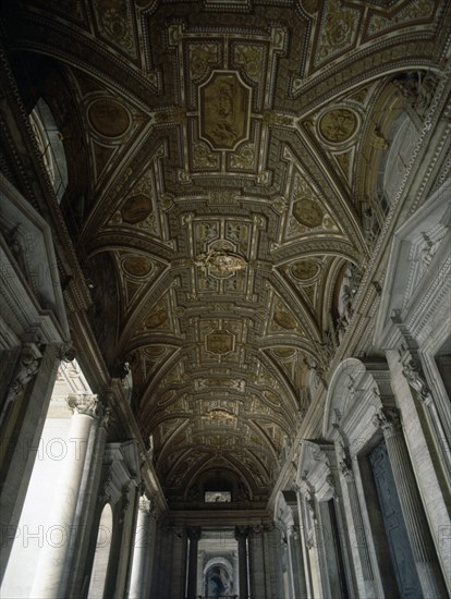 INTERIOR-BOVEDA DE CAÑON DE UNA DE LAS NAVES-S XVII
VATICANO, BASILICA DE SAN PEDRO
VATICANO