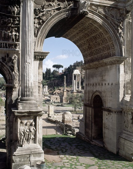 ARCO DE SEPTIMIO SEVERO-203 DC-DETALLE ARCO MAYOR
ROMA, FORO
ITALIA

This image is not downloadable. Contact us for the high res.