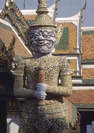 YAK:ESTATUA DE CENTINELA CON CARA DE DRAGON
BANGKOK, RECINTO PALACIO REAL
TAILANDIA

This image is not downloadable. Contact us for the high res.