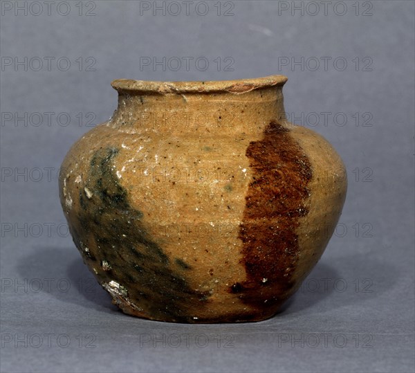ORZA CALIFAL MELADA Y PINTADA CON OXIDO DE COBRE Y DE MANGANES-S X OMEYA
PROVINCIA, MEDINA AZAHARA-MUSEO
CORDOBA