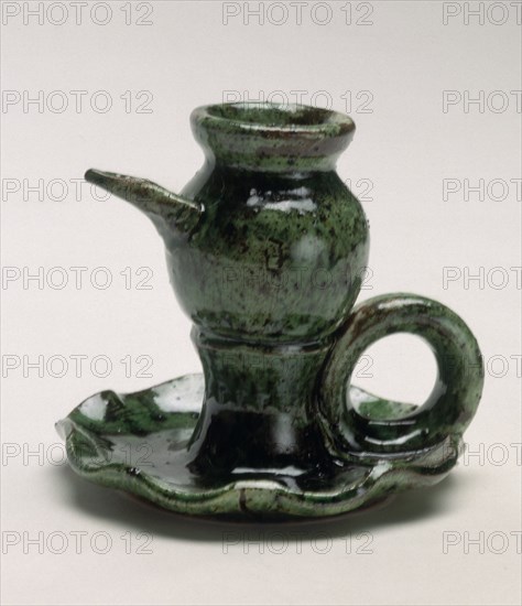 CANDIL VIDRIADO EN VERDE Y NEGRO-S XX ARTE POPULAR
COIN, COLECCION PARTICULAR
MALAGA
