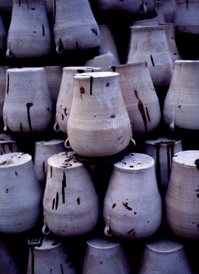 ORZAS SEMIVIDRADAS APILADAS - CERAMICA POPULARA S XX
AGOST, COLECCION PARTICULAR
ALICANTE
This image is not downloadable. Contact us for the high res.