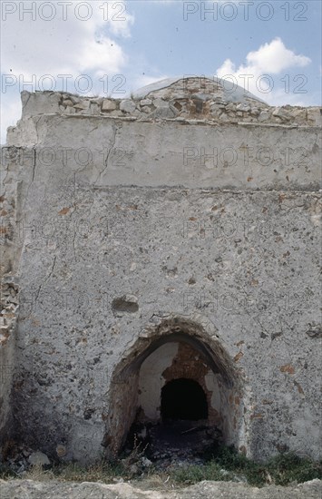 RUINAS DEL ANTIGUO HORNO ARABE PARA COCER CERAMICA - ENTRADA
COLMENAR DE OREJA, EXTERIOR
MADRID