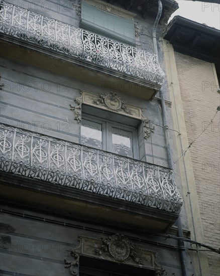 BALCON-DETALLE DE BARANDILLA EN HIERRO COLADO
ESTELLA, EXTERIOR
NAVARRA