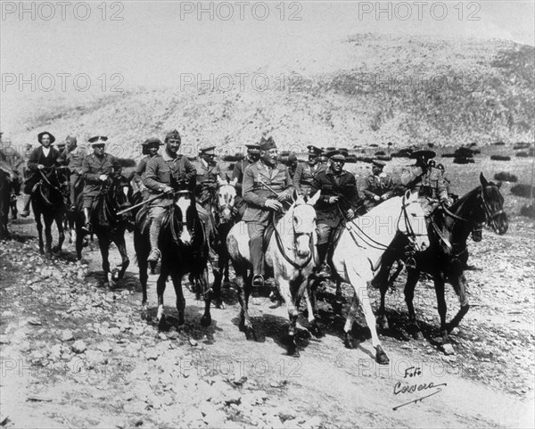 FOTOGRAF-MIGUEL PRIMO DE RIVERA CON FCO FRANCO EN LA CAMPAÑA MARRUECOS 1921