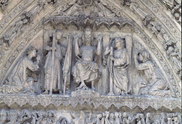 EXTERIOR-PORTICO-TIMPANO-CRISTO ENTRONIZADO Y ANGELES,VIRGEN Y S JUAN ARRODILL
LEON, CATEDRAL
LEON

This image is not downloadable. Contact us for the high res.