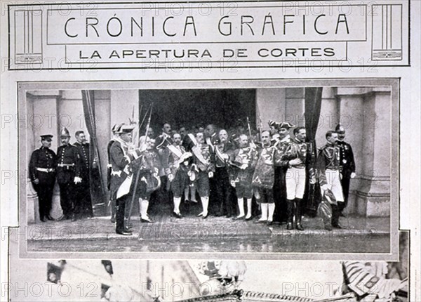 SESION REGIA EN SENADO 2/4/1914:COMISION RECIBE AL REY EN PTA SALON SESIONES
MADRID, BIBLIOTECA NACIONAL B ARTES
MADRID