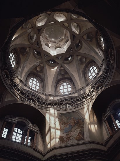 GUARINI GUARINO
Z-INTERIOR-CUPULA- 1667
TURIN, IGLESIA DE SAN LORENZO
ITALIA