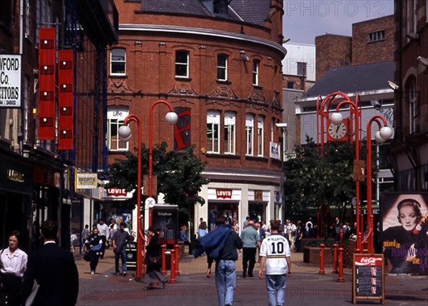 ZONA COMERCIAL EN EL CENTRO CON PEATONAL
GLASGOW, EXTERIOR
ESCOCIA
This image is not downloadable. Contact us for the high res.