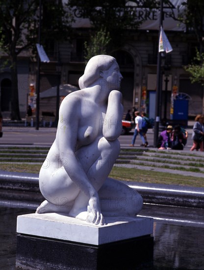 CLARA JOSEP 1878/1958
PLAZA DE CATALUÑA-DET ESCULTURA
BARCELONA, EXTERIOR
BARCELONA