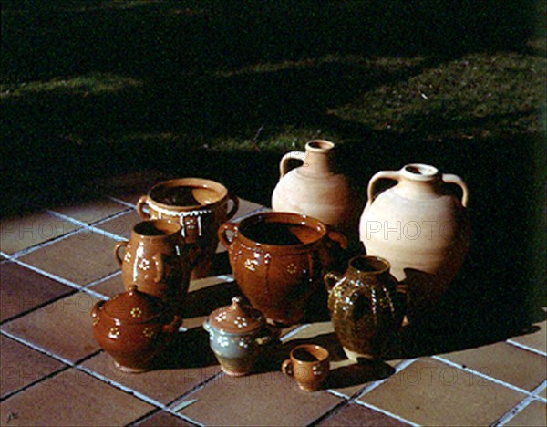 CANTAROS DE FUENTE DE EBRO Y CERAMICA VIDRIADA DE NAVAL
FUENTES DE EBRO, COLECCION PARTICULAR
ZARAGOZA