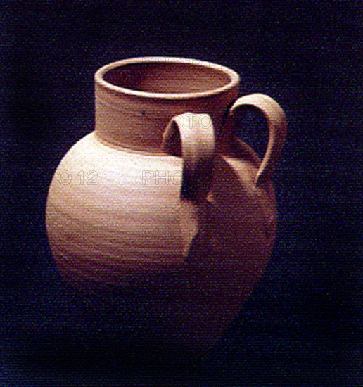 OLLA CON DOS ASAS JUNTAS - CERAMICA PARA FUEGO
VALDEVERDEJA, COLECCION PARTICULAR
TOLEDO
This image is not downloadable. Contact us for the high res.