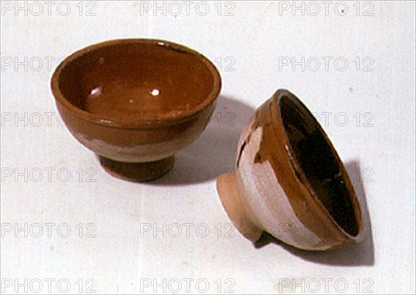 TAZON O CUENCO VIDRIADO
VALL DE UXO, COLECCION PARTICULAR
CASTELLON