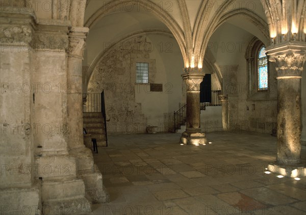 INTERIOR-VISTA DE LA NAVE-RECONSTRUIDA EN S XII POSTERIORMENTE SE UTILIZO COMO MEZQUITA
JERUSALEN, CENACULO
ISRAEL