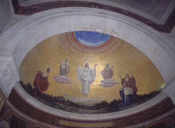 INTERIOR-ALTAR-BOVEDA CON LA REPRESENTACION DE LA TRANSFIGURACION ANTE LOS 3 DISICIPULOS
MONTE TABOR, BASILICA TRANSFIGURACION
ISRAEL