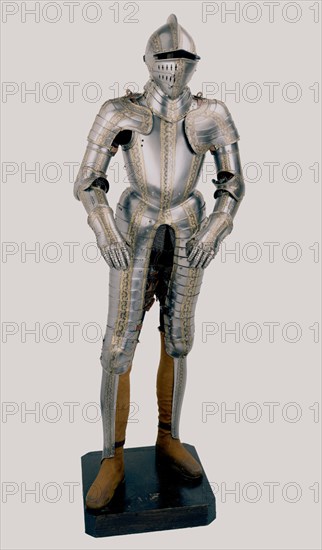 GROSSCHEDEL WOLFGANG
ARMADURA DEL PRINCIPE DON CARLOS-LANDSHUT HACIA1558-ACERO,ORO Y LATON
MADRID, ARMERIA REAL
MADRID