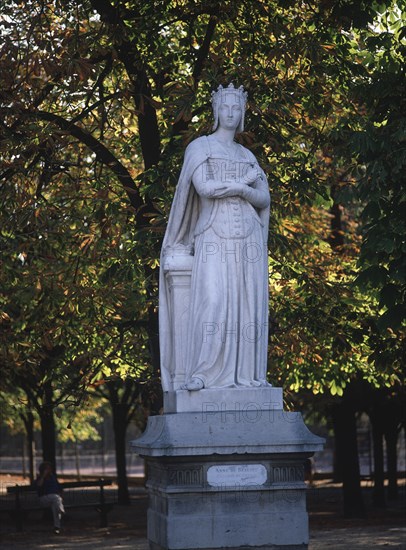 JARDINES -DET ESTATUA DE ANNE DE BEAUJEU(1460/1522)REINA FRANCIA
PARIS, PALACIO DE LUXEMBURGO
FRANCIA