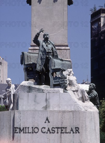 MONUMENTO A EMILIO CASTELAR-DET BASE CON ESCULTURA DEL POLITICO ORANDO
MADRID, EXTERIOR
MADRID
This image is not downloadable. Contact us for the high res.