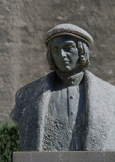 MONUMENTO A JUAN LUIS VIVES-DET BUSTO-VALENCIA 1966
VALENCIA, EXTERIOR
VALENCIA