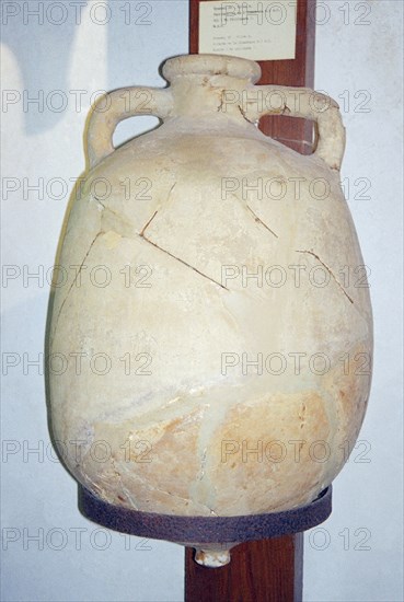 VASIJA ROMANA
DENIA, MUSEO ARQUEOLOGICO
ALICANTE
This image is not downloadable. Contact us for the high res.