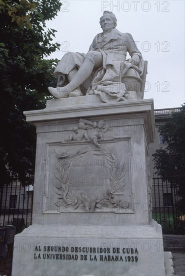 BEGAS R
ESTATUA DE ALEXANDER VON HUMBOLDT 1769-1859 FRENTE A LA UNIVERSIDAD DE HUMBOLDT
BERLIN, EXTERIOR
ALEMANIA
This image is not downloadable. Contact us for the high res.