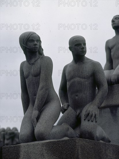 VIGELAND GUSTAV 1869/-
ESCULTURA EN GRANITO DE ADOLESCENTES
OSLO, PARQUE FROGNER
NORUEGA
This image is not downloadable. Contact us for the high res.