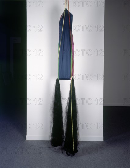 GOMEZ SUSY 1964/
CUBRIO MIS ZAPATOS- 2000
MADRID, GALERIA SOLEDAD LORENZO
MADRID
This image is not downloadable. Contact us for the high res.