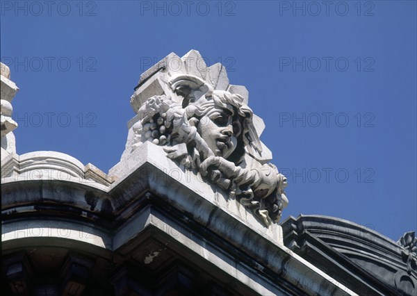 SUÑOL JERONIMO 1840-1902
ESCULTURAS QUE REMATAN LA FACHADA -1891
MADRID, BANCO DE ESPAÑA-EDIFICIO
MADRID