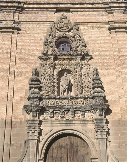 ONOFRE ESCOL PEDRO
DET- PORTADA CENTRAL LABRADA CON LA ESCULTURA DE S JUAN BAUTISTA S XVIII
BOTAYA, MONANSTERIO DE SAN JUAN DE LA PEÑA
HUESCA