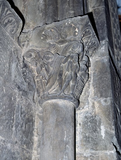 SACRIFICIO DE ISAAC - CAPITEL DE LA PORTADA MERIDIONAL- ROMANICO S XI
JACA, CATEDRAL
HUESCA
This image is not downloadable. Contact us for the high res.