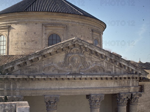 DREVETON BALTASAR
FRONTON CON EL ESCUDO DEL OBISPO PACHECO Y CUPULA SOBRE TAMBOR- 1761-1788- ARQUITECTURA NEOCLASICA
CORDOBA, IGLESIA CONVENTO DE SANTA VICTORIA
CORDOBA