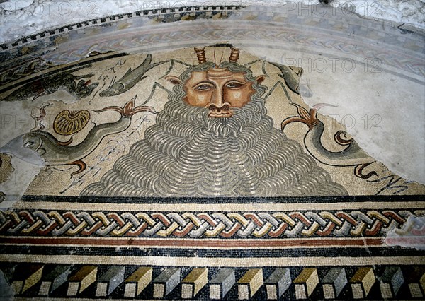 BUSTO DE OCEANO- MOSAICO ROMANO DE LA VILLA DE MATERNO CINEGIO - S IV
CARRANQUE, VILLA ROMANA
TOLEDO
